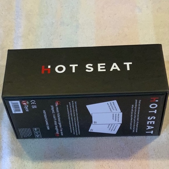DYCE hot seat family friendly card game for all ages - Picture 4 of 5
